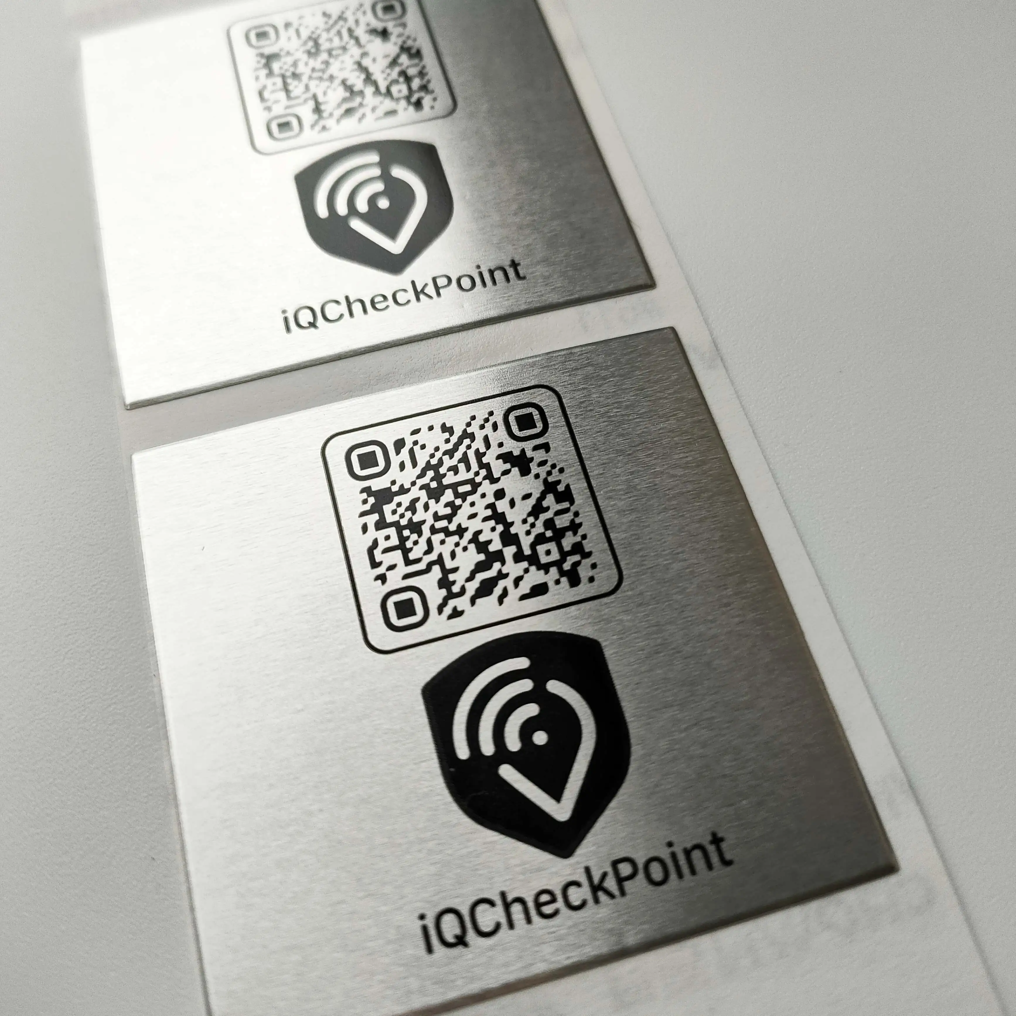 Personalization Serial numbers metal nameplates QR code barcode nameplate aluminium foil asset labels
