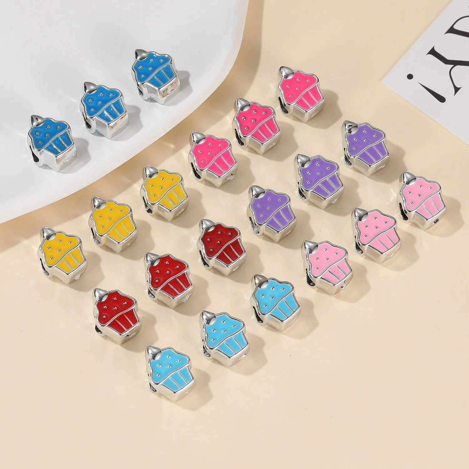 Смешанные цвета Мультяшные бусины из смолы эмаль милый красочный торт бисер детский браслет для мобильного телефона цепочка свободные