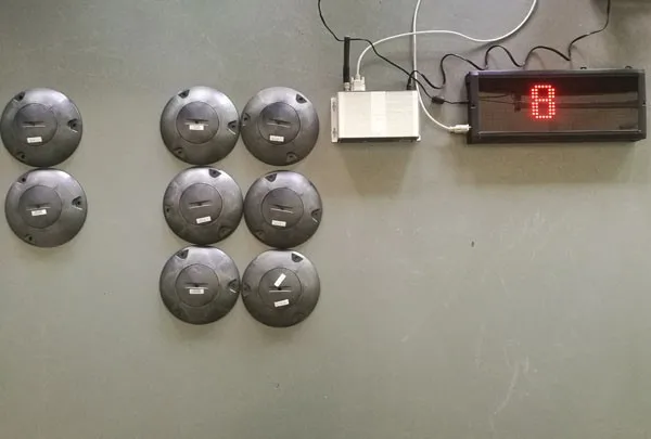 LoRa Rosim outdoor parking occupancy detection IOT sensor with LED display for Motel parking guidance