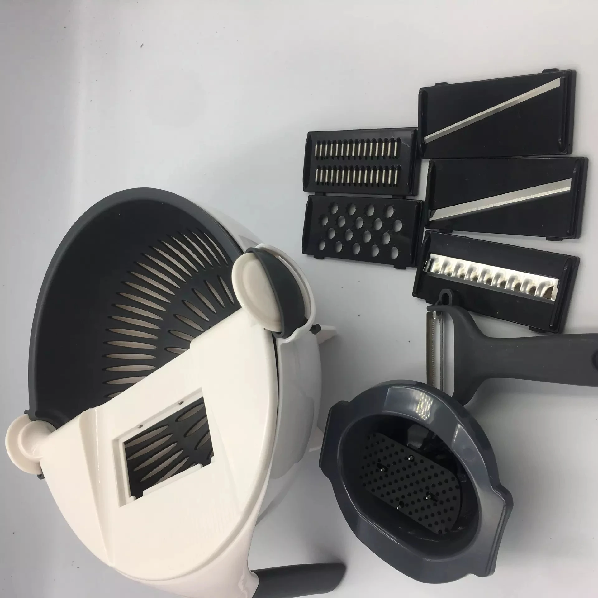 Multi-function Chopper 9 in 1 Slicer Vegetable Potato Carrot Onion Grater With Strainer Vegetable Cutter Kitchen Accessories