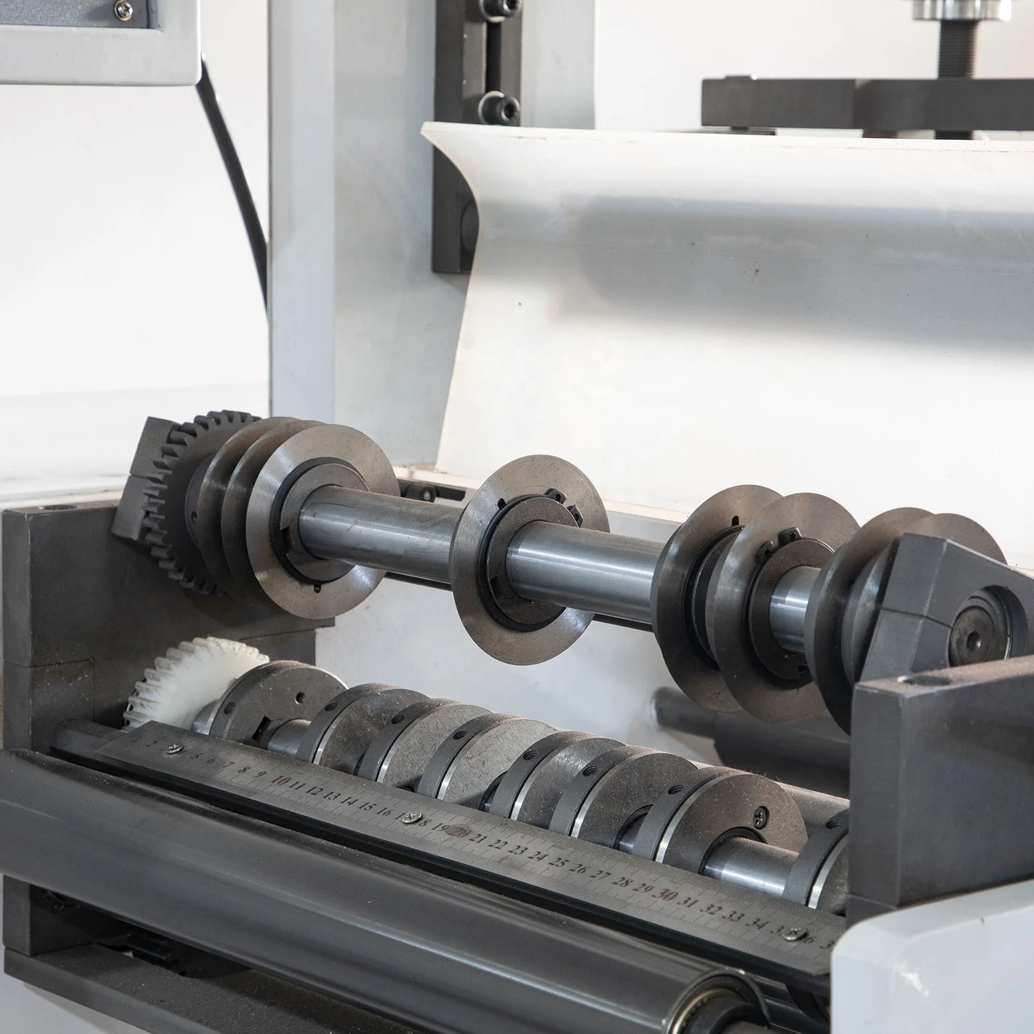 RTQ-320B semi automatic fully rotary label die cutting machine with slitter turrent rewind