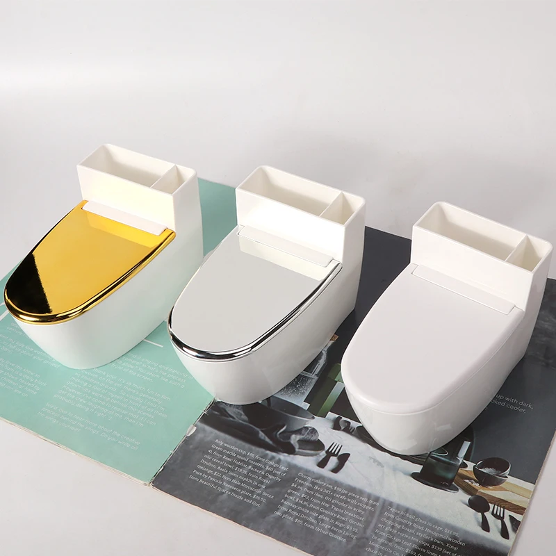 New Design  Fashion Wall Mounted Desktop Dual-Purpose Ashtray High Quality New Style ABS Plastic Ashtray