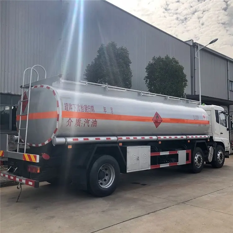 Three Axis 6x2 Heavy Transport Truck GVW 25ton Tank Capacity 19Cbm 245hp Oils Tanker Trucks