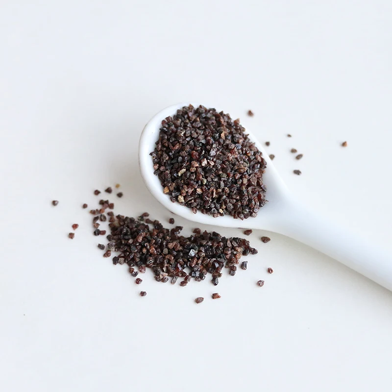 market price steel surface treatment garnet sand 30/60 mesh for sandblasting