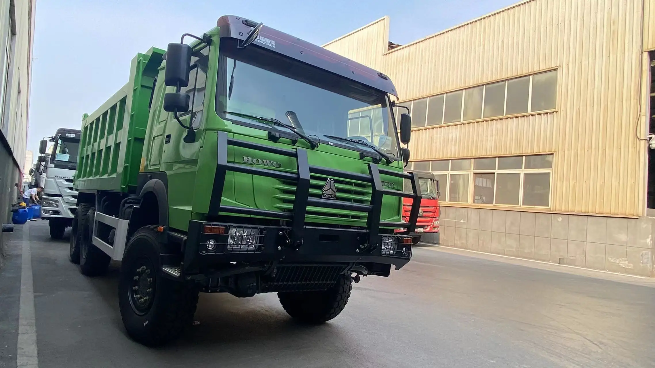 Сверхмощный большой автомобиль sinotruk howo prime mover 6x4 10 колесных транспортных средств стандарт евро 2 механическая коробка передач отличные характеристики