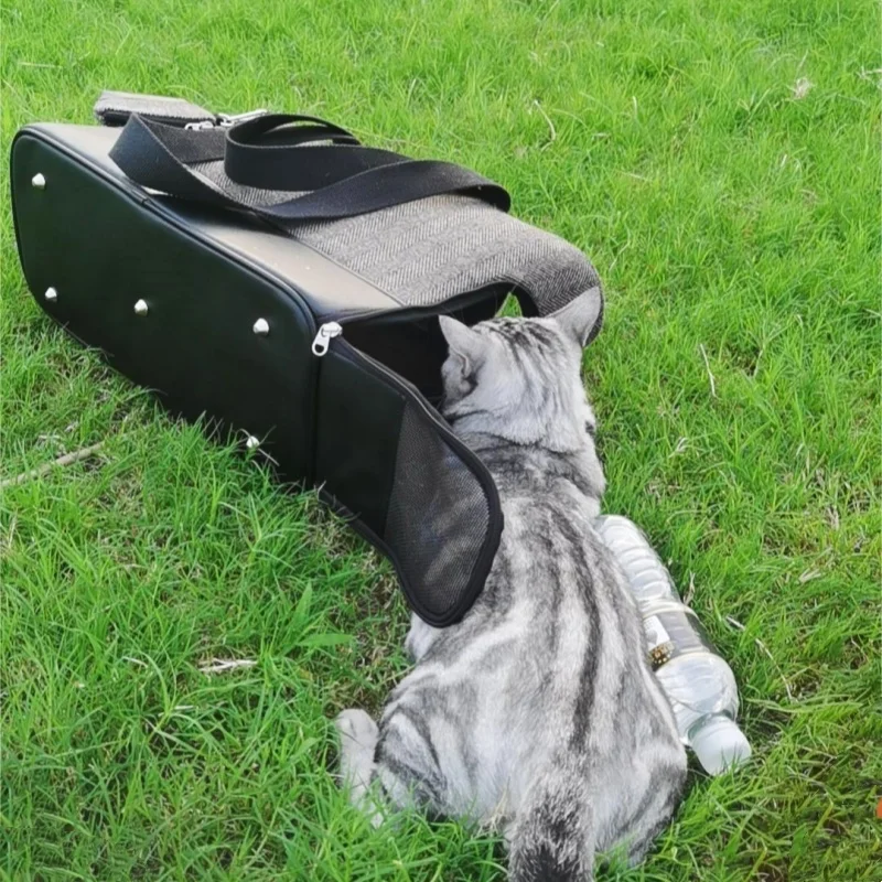 Truelove Cat Bags Waterproof Comfortable  Outdoor Carrier Handle Use Fashion Design Accessories