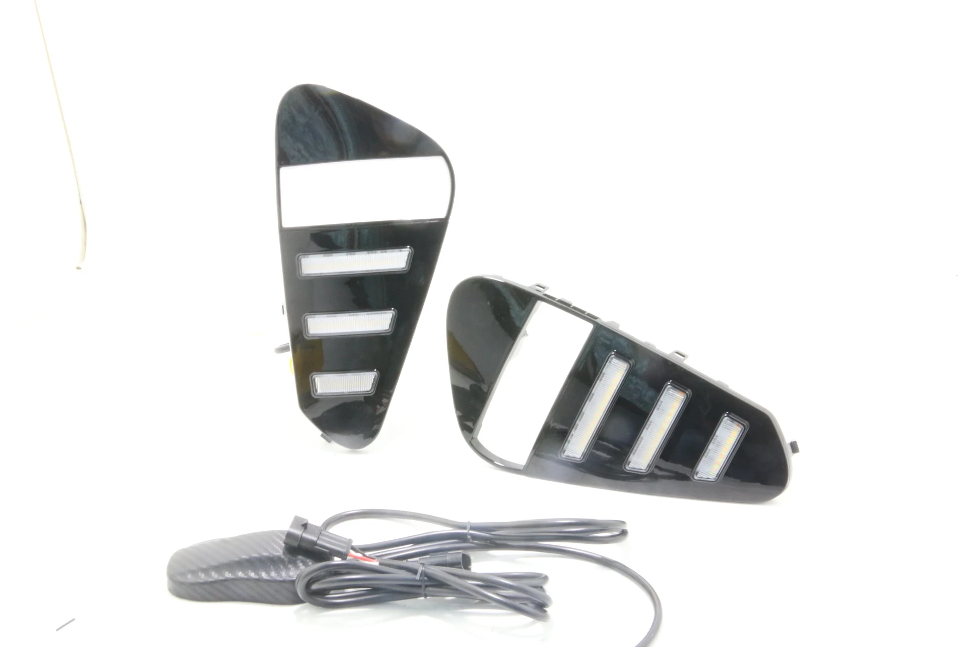 Front bar light for Geely Proton X50 2018-2020 Foglamp for Geely Proton X50 Daytime running light for Proton X50 2018-2020 drl