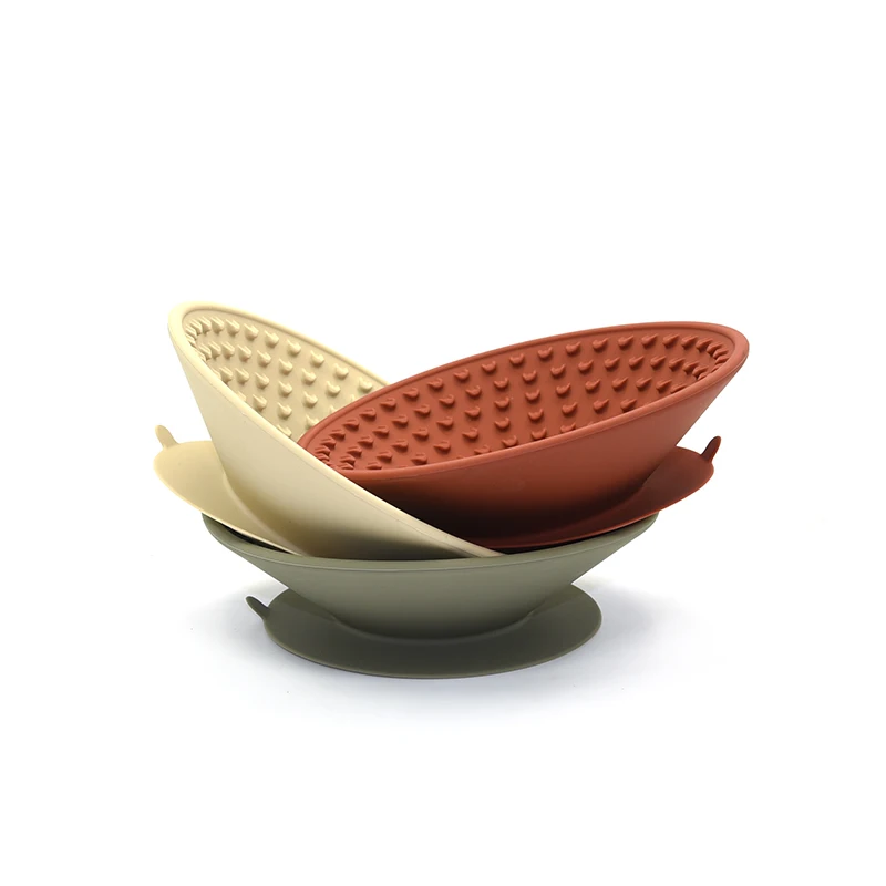 Silicone Dog Lick Mat Sucker BPA Butter Lick Pad With Strong Suction Pet Supplies Slow Feed Pad Dog Treat Dispenser Dog Lick Mat