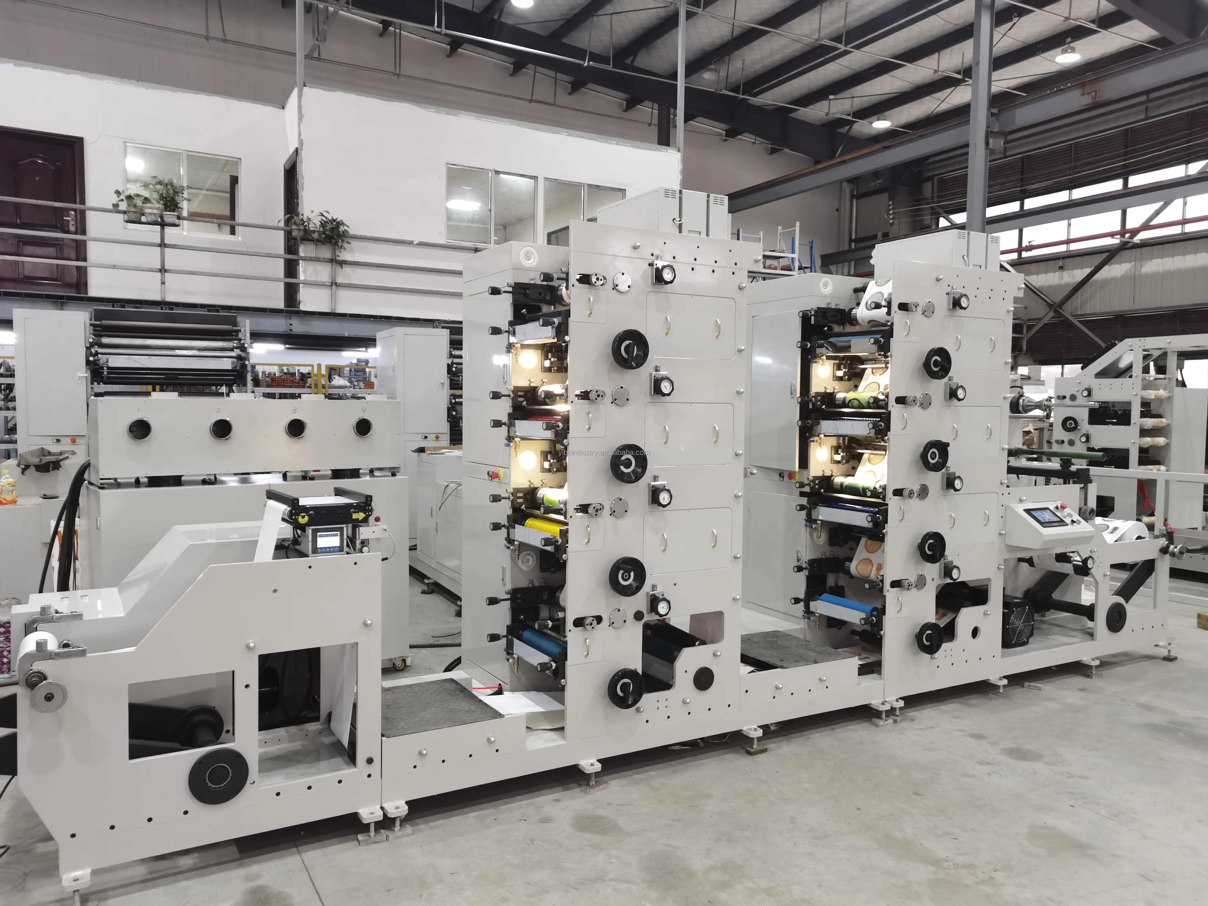 Roll To Roll Logo Die Cutting UV Dryer Flexographic Flexo Printing Machine