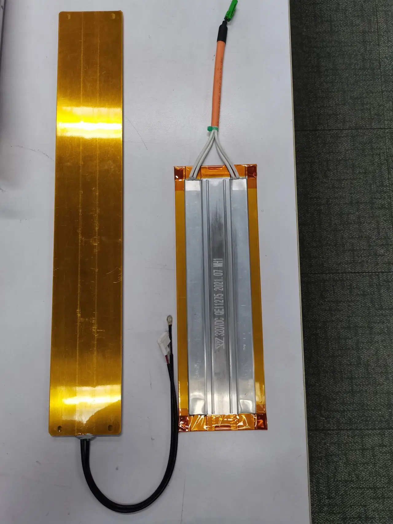 2022 Hot new energy cars fan heat protection ceramic ptc heater heating element