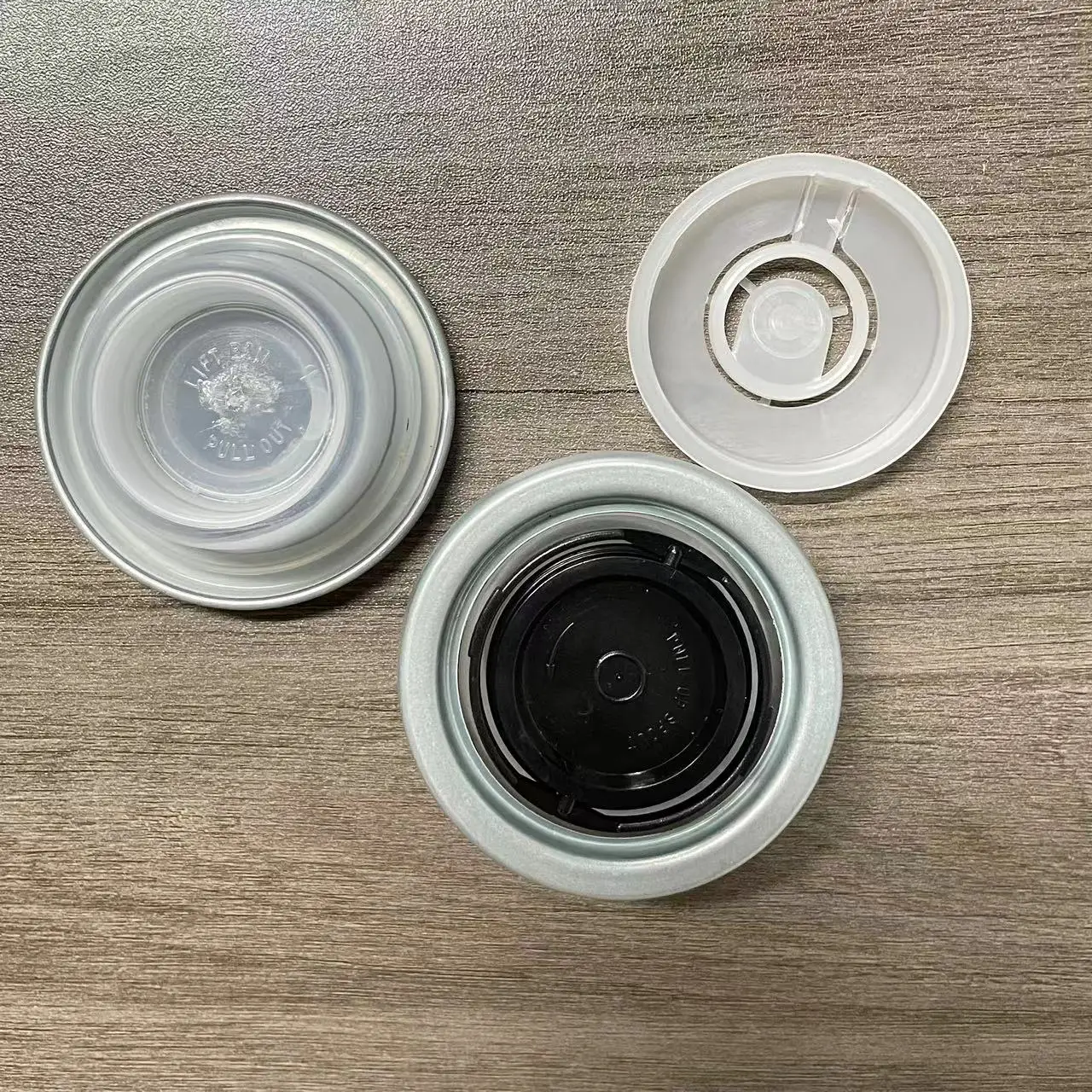 High Quality Plastic Closure 63mm Canseal Flex Spout Cap with 38 mmThread System Opening Sealing for 30L 26L Metal Steel Drums