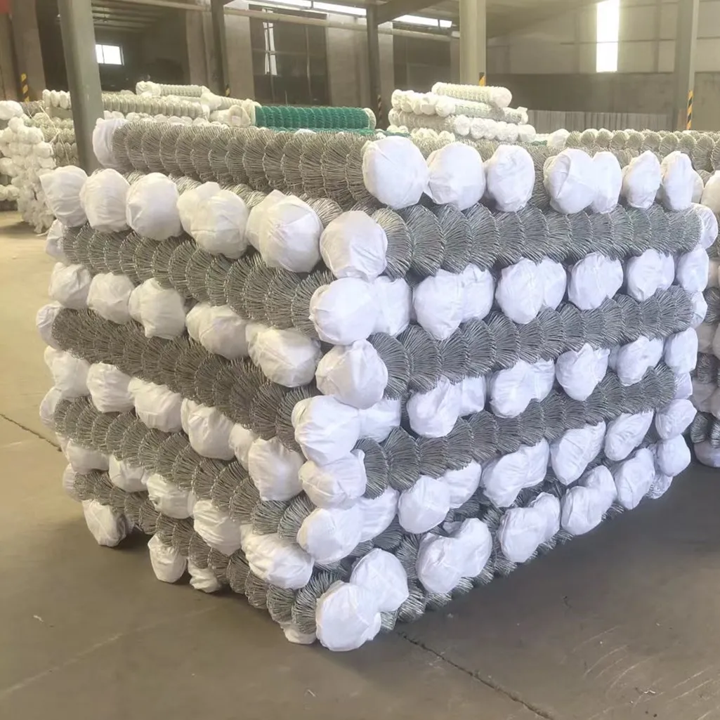 PVC coated 50*50mm  wire mesh fencing chain link fence green and galvanized chain link fence