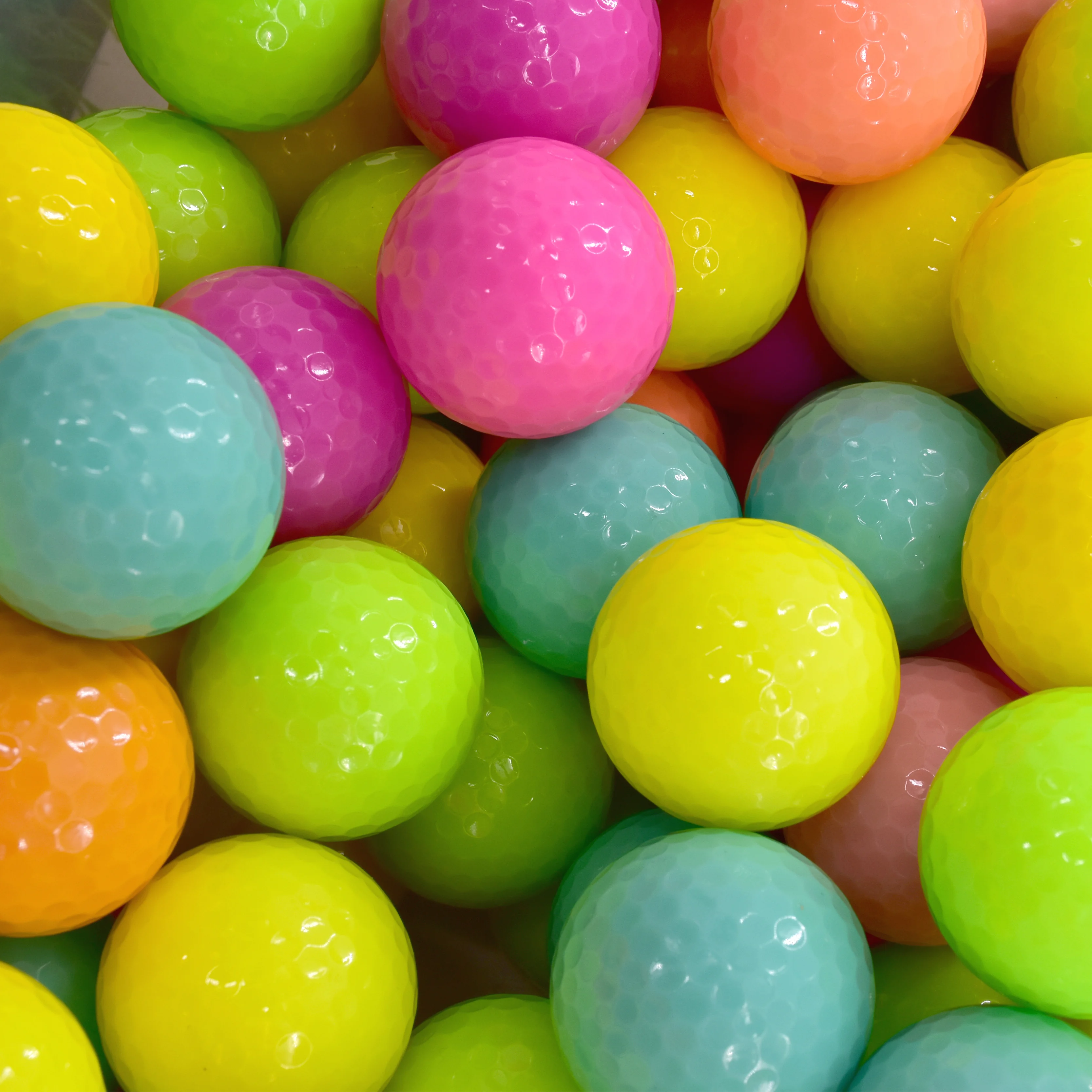 Фабрика OEM surlyn мячи для гольфа Рекламные высококачественные удаленные мягкие Уретановые блестящие или матовые цветные