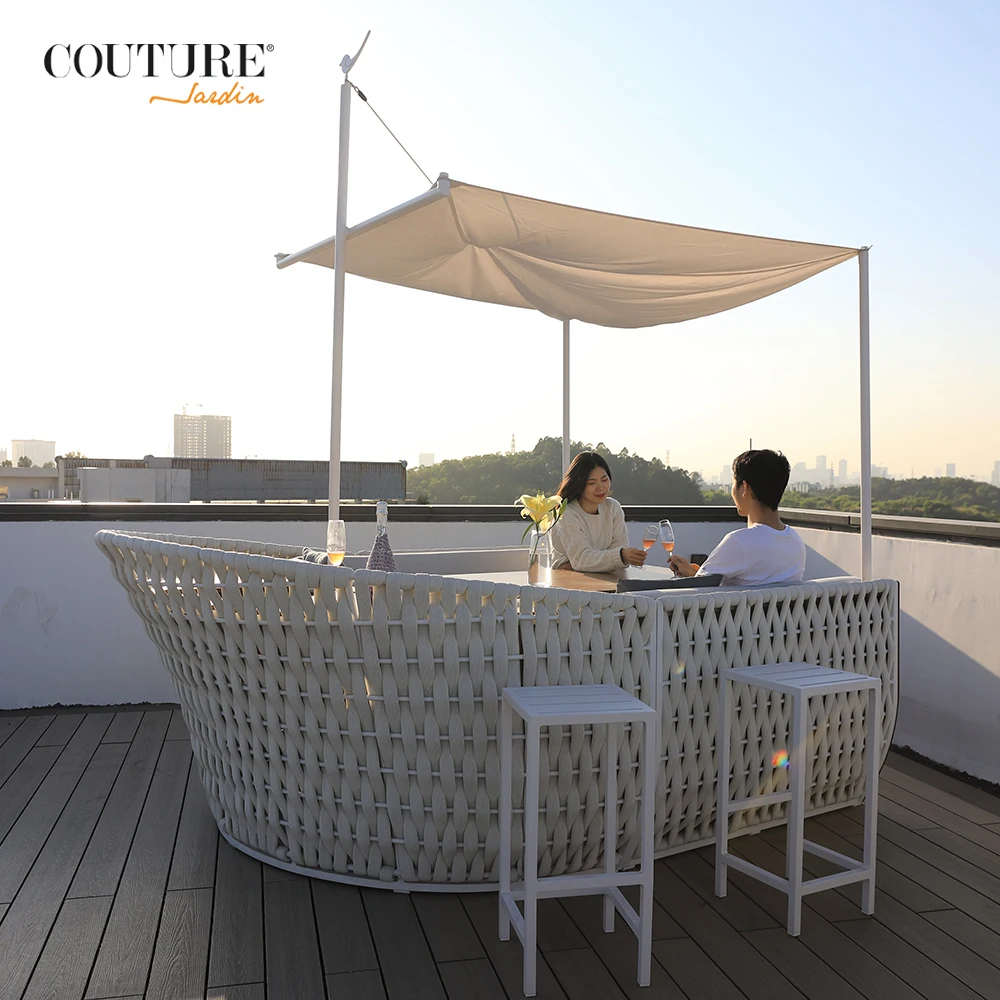 Couture Jardin Cruise Outdoor Sofa Rattan Furniture Outdoor Garden Sofa Bed Garden Sofas Round Beds Outdoor Rattan Comfortable