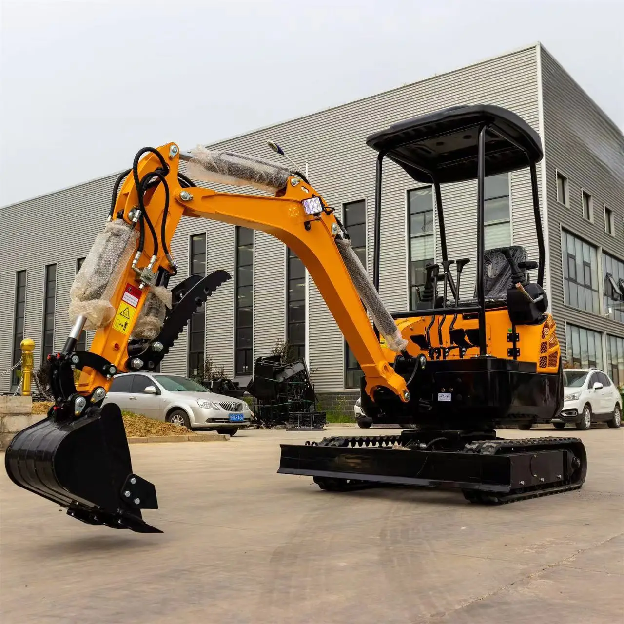 Durabler Ht18 Excavator Japan Engine Mini Hydraulic Excavator For Sale
