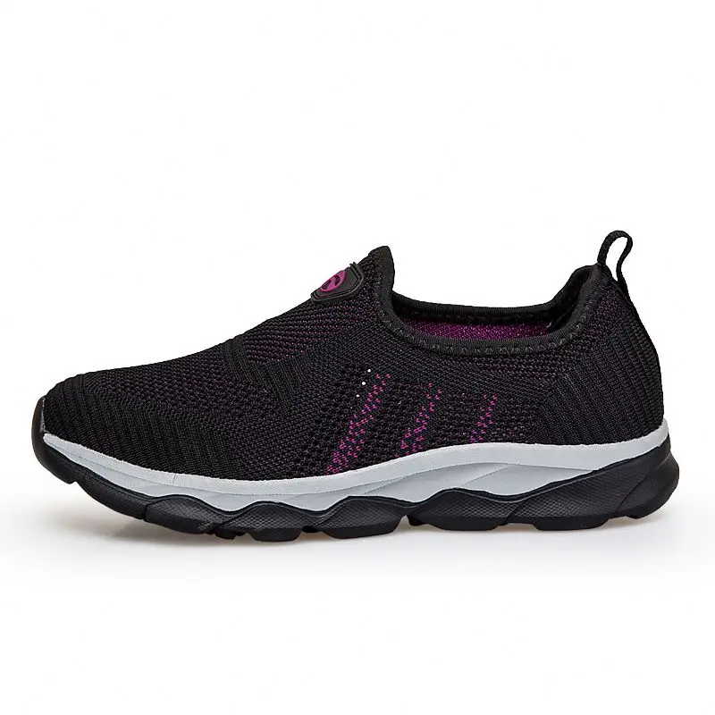 New walking shoes breathable mesh soft sole anti slip soft sole sports shoes casual and breathable