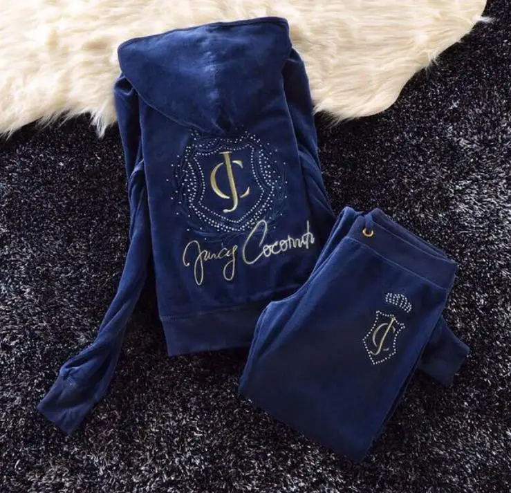 Factory Direct Hot Sales Casual Velour Hoodies Elastic Pants Two Piece Embroidered Rhinestone Velvet Sportswear Woman Tracksuits
