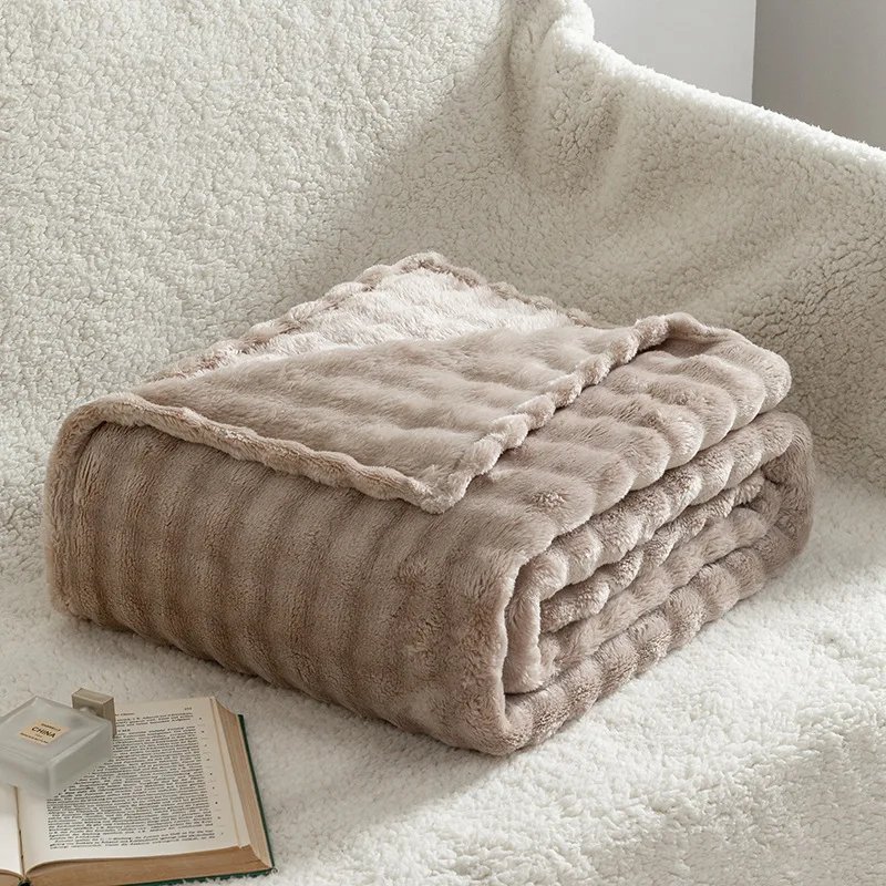 Custom Solid Color Fluffy Autumn Winter Soft Plush Blanket Sofa Cover Faux Rabbit Soft Cozy Gift Flannel Blanket