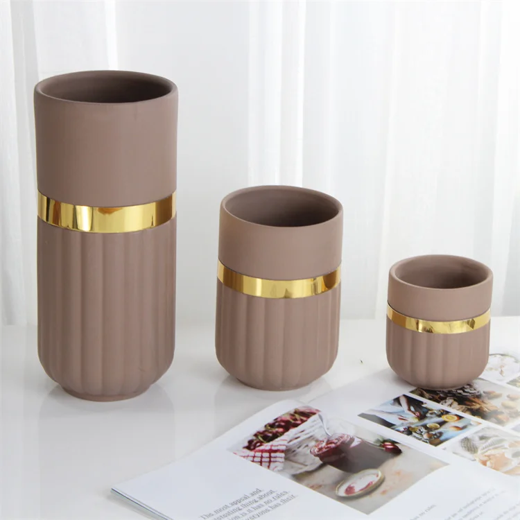 New design nordic style luxury home decor matte glaze gold rim modern plant flower vase for home decor