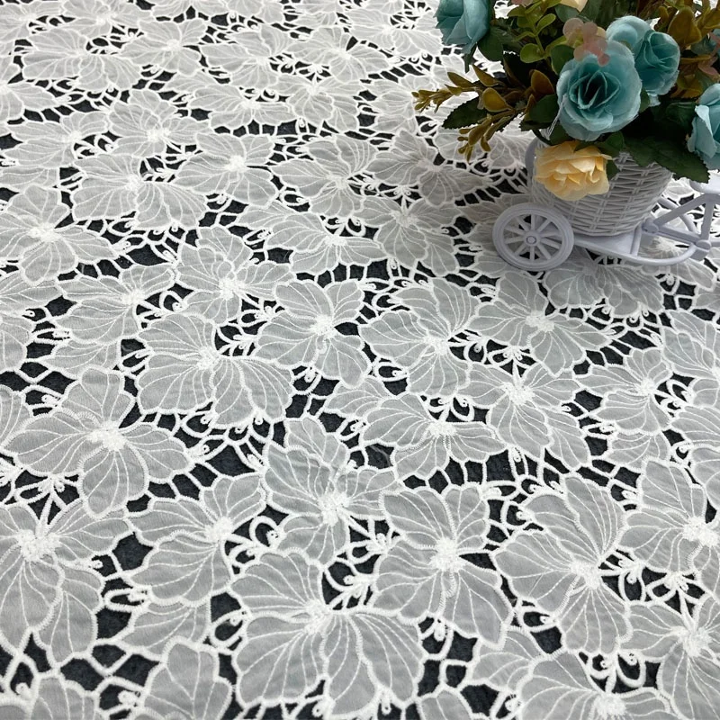 New Style  Polyester Charming lace Holes Florals Embroidery Guipure Lace Fabric for Special Occasion