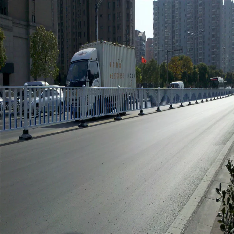 Factory Sale Custom Size metal galvanized steel white road fence barrier