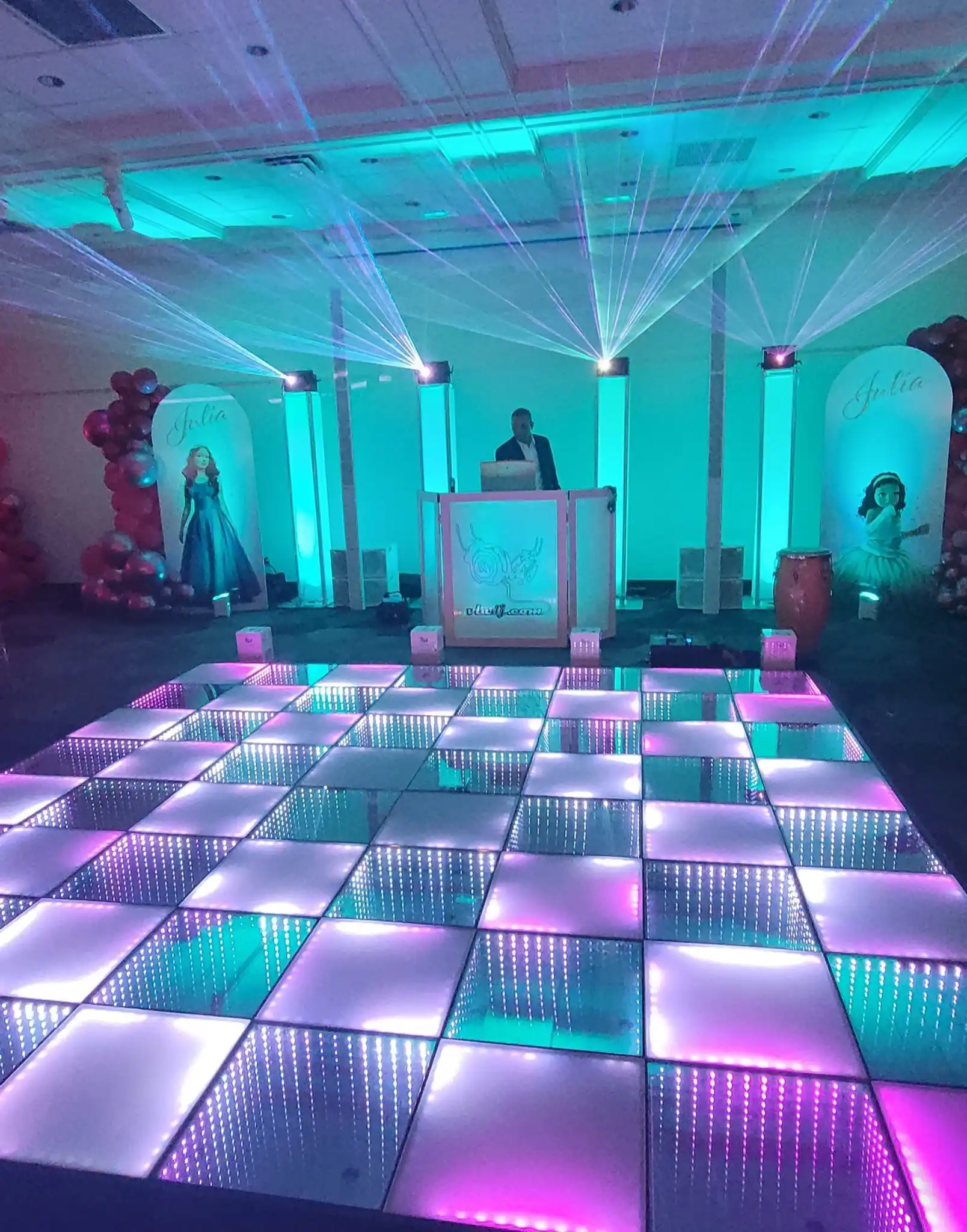 Factory Selling Portable Led Disco Night Club Dj Matte Dance Floor For Sale