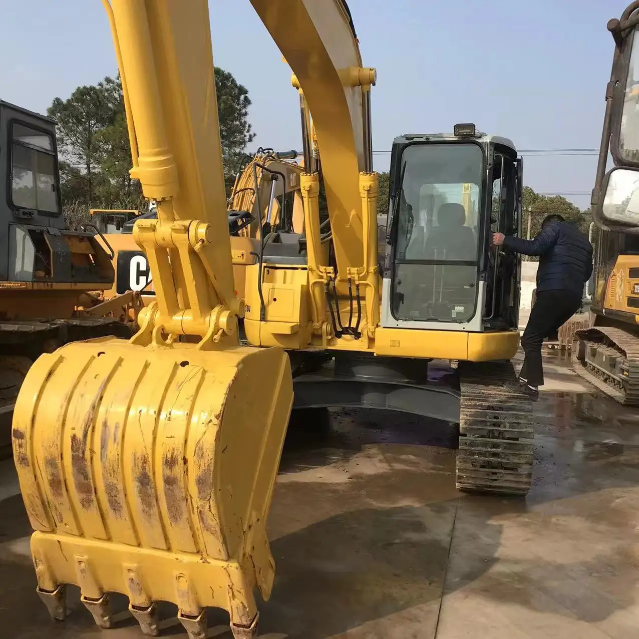 Экскаватор komatsu pc138 138US 14-тонный экскаватор