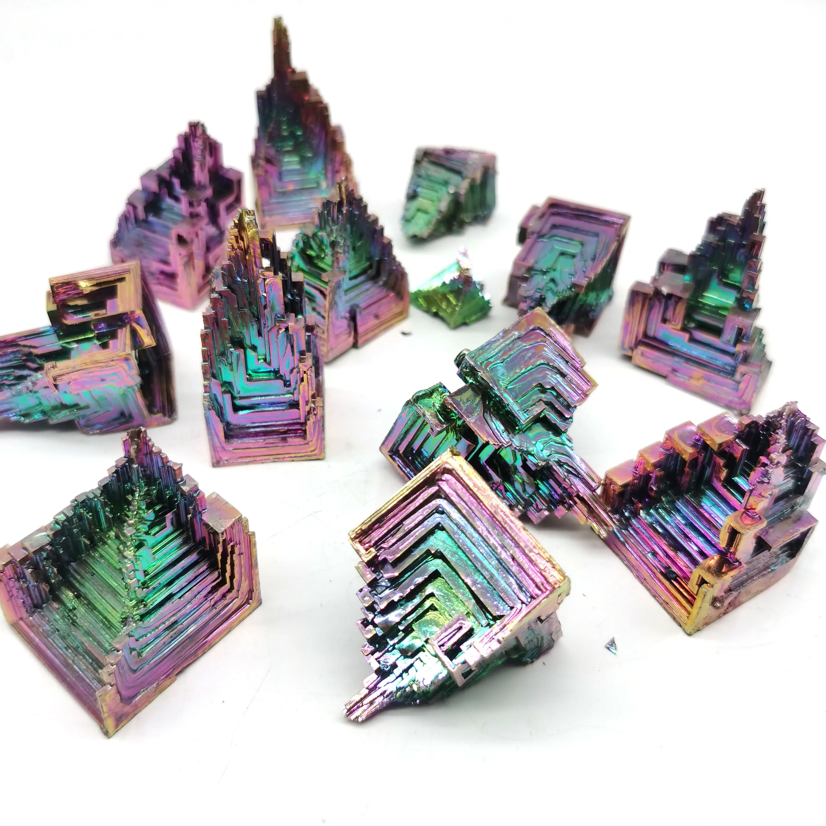 Factory Price Natural Metal Ore Made Bismuth Rainbow Crystal Quartz Bismuth Ingot Crystal Tower for Decoration