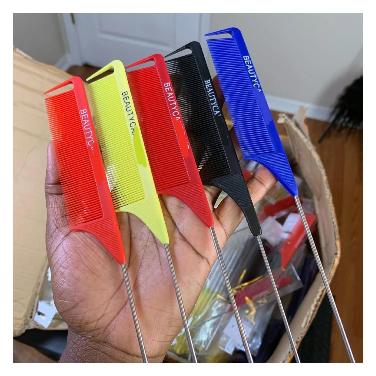 metal braiding Parting braid mix color Heat Resistant wholesale Hot customized Parting Comb with Logo