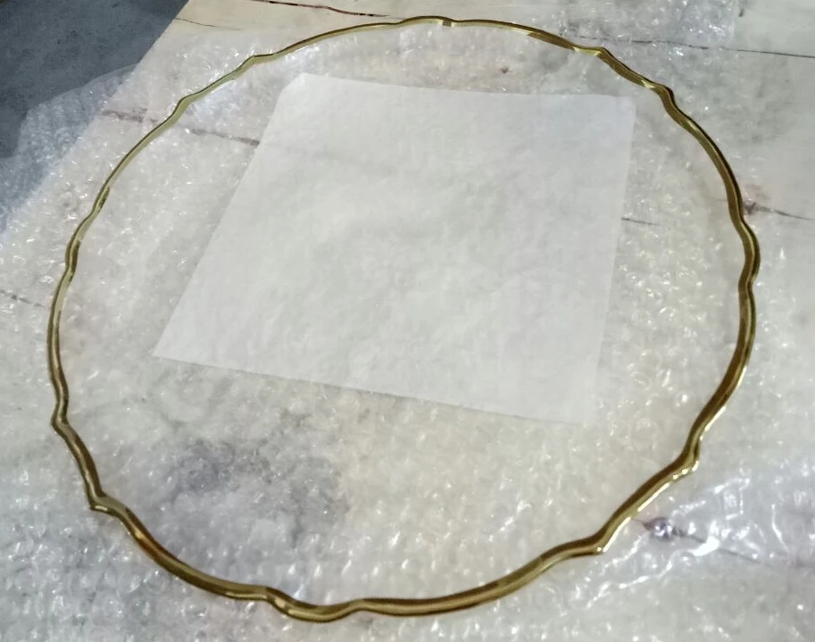 BL210610-1 Glass round wedding table use wholesale beaded charger plate gold rim