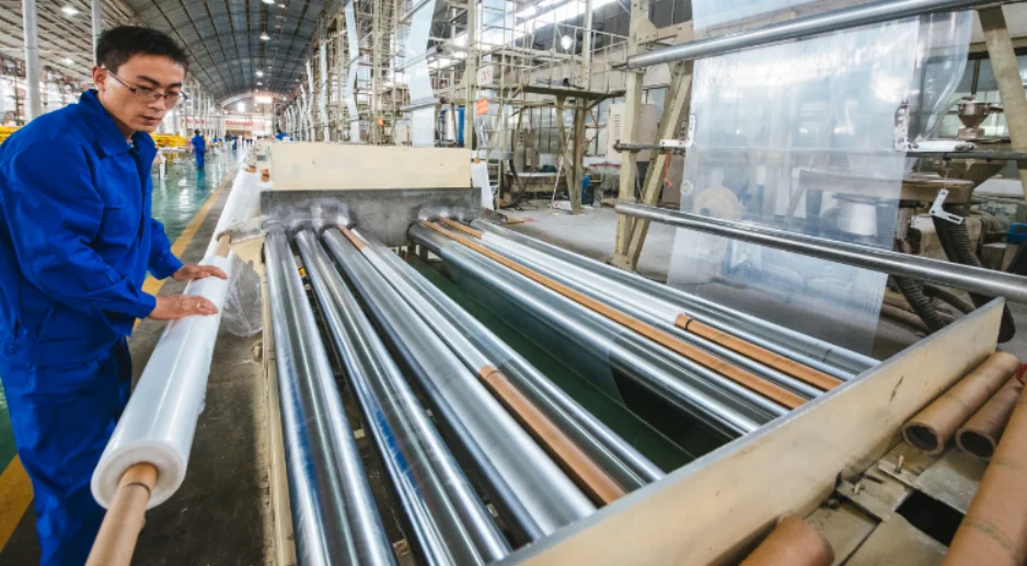 Factory supplier agricultural garden plants use degradable polyethylene film plastic mulch film