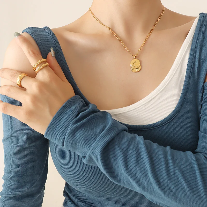 Joolim Jewelry 18K Gold Plated Vintage Sun Moon Burst Relief Oval Pendant Necklace Stainless Steel Jewelry Wholesale