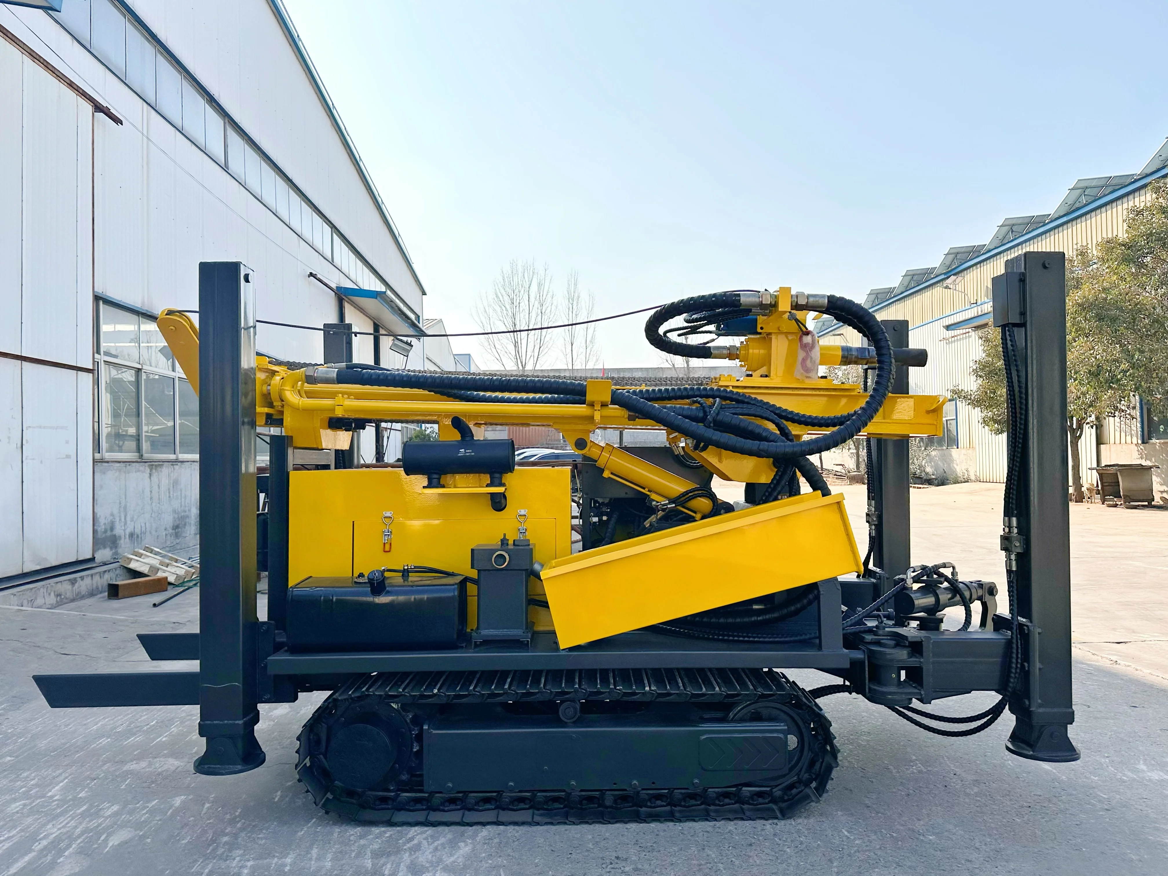 Hydraulic portable diesel 200 m deep water metal drilling machine water well drilling rig for water well