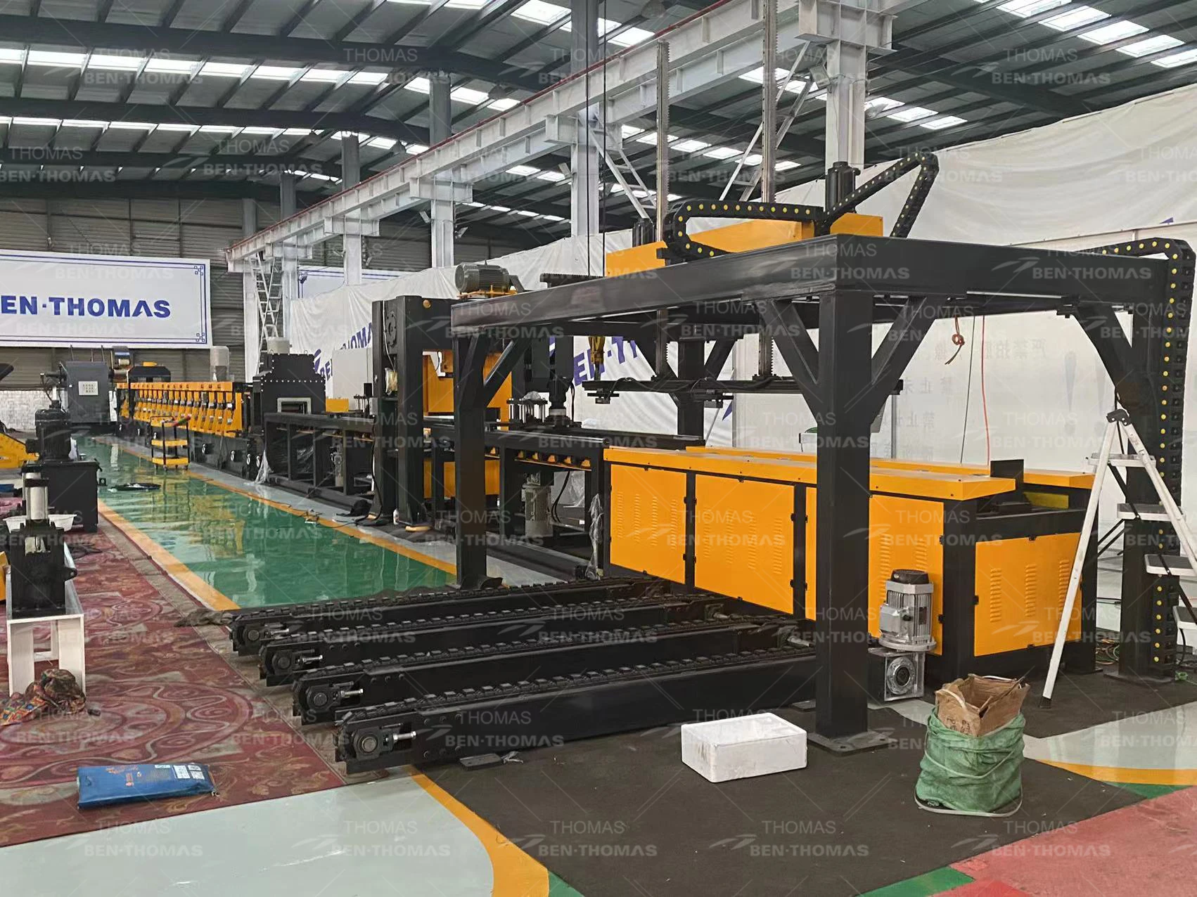silo stiffener forming machine / Omega Channel Machine U Z C shaped Purline Processing Machine Automatic High Speed