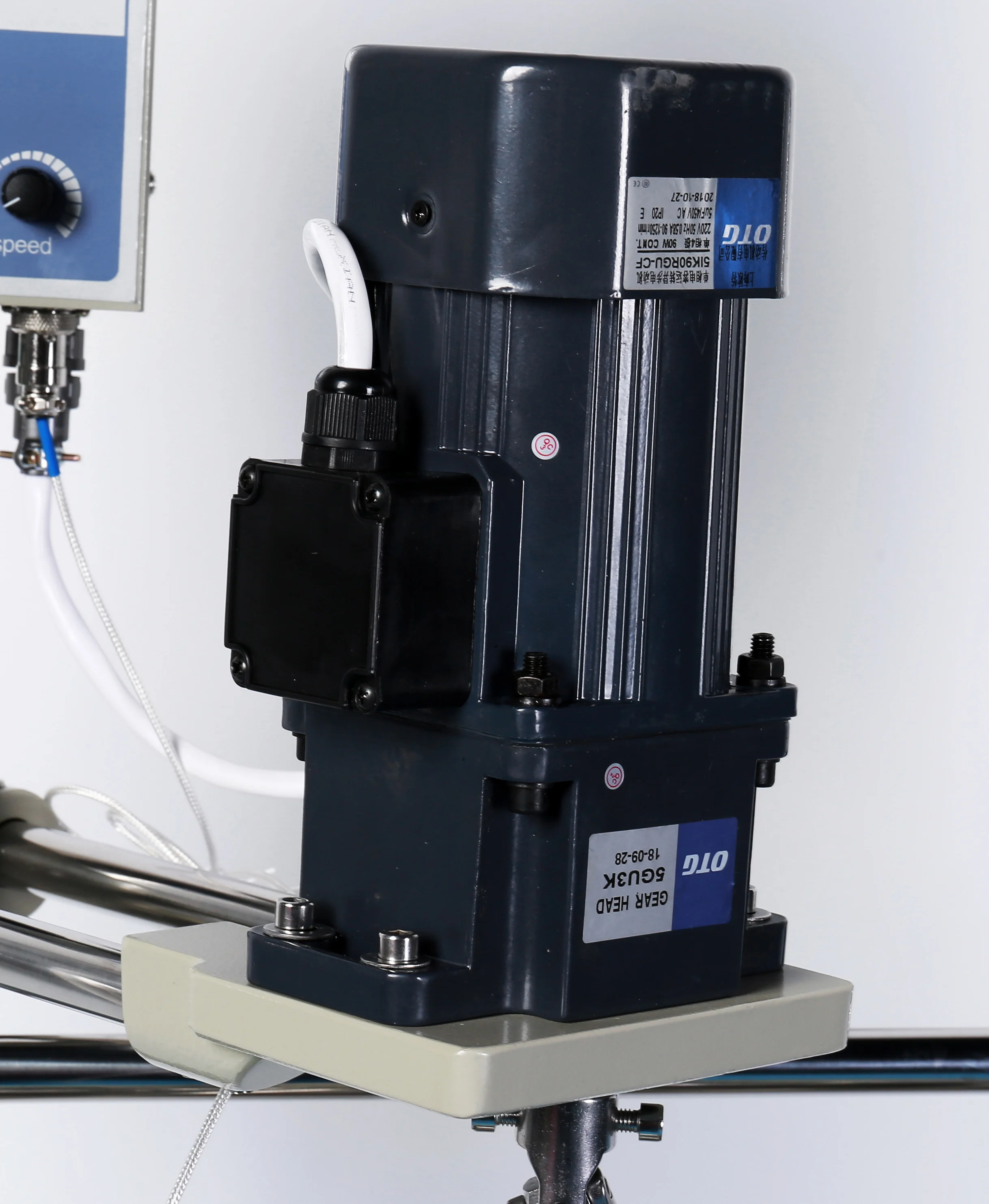 10Liter Chemical Laboratory Single Layer Glass Reactor With Thermal Stainless Steel Electric Heating Water Oil Bath