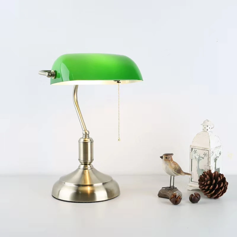 Classical Bronze Iron base green glass shade antique brass banker table lamp Vintage Bankers Desk Lamps