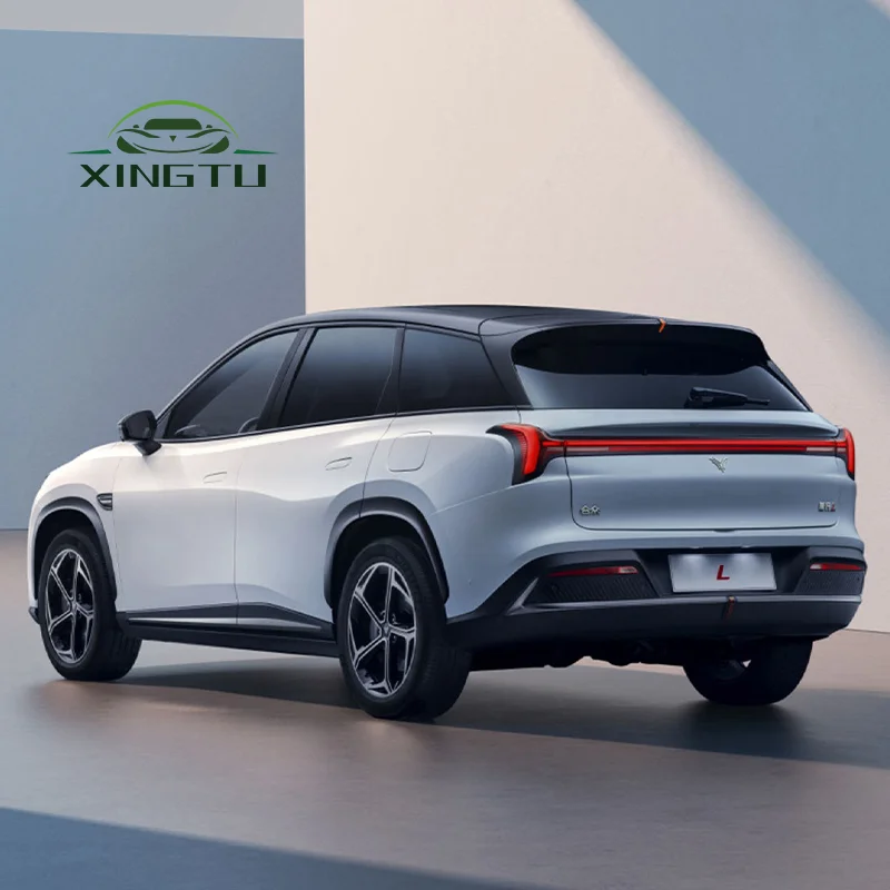 Nezha Lextended range version 310KM flash  version medium and large SUV
