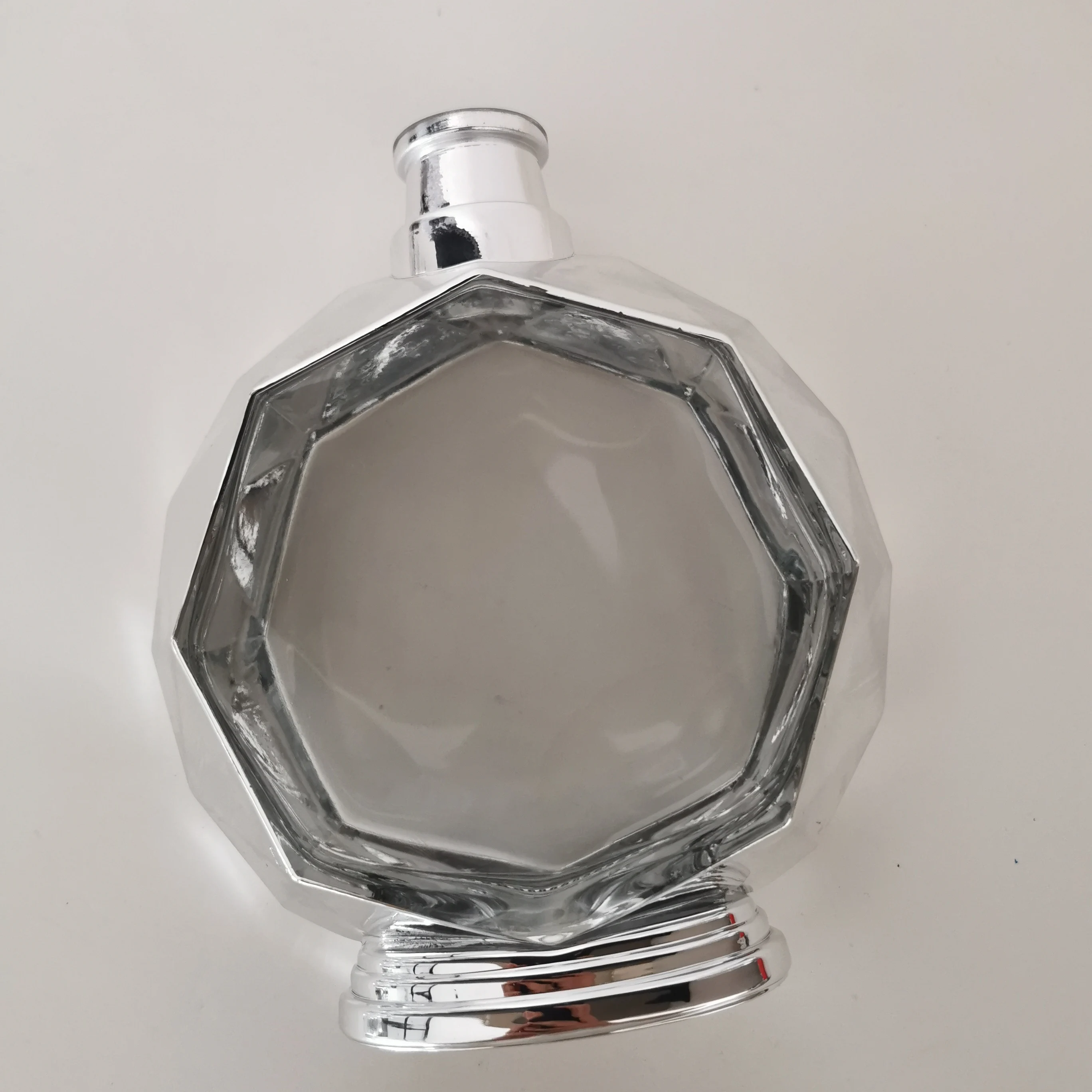 Customized  500ml  Whisky Bottle Bottom Concave Vodka Tequila Bottle Rum Glass Bottle 75cl  - Buy