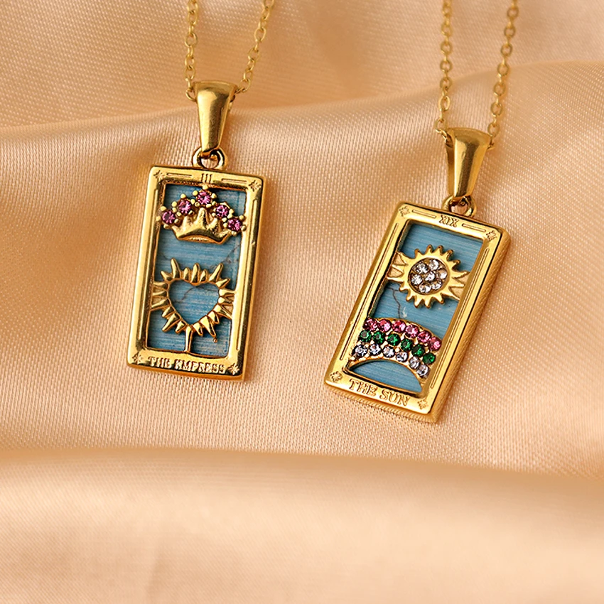 Vintage New Arrival Fine Jewelry PVD Gold Plated Stainless Steel Hand Heart Rainbow Star Moon Sun Necklace Women