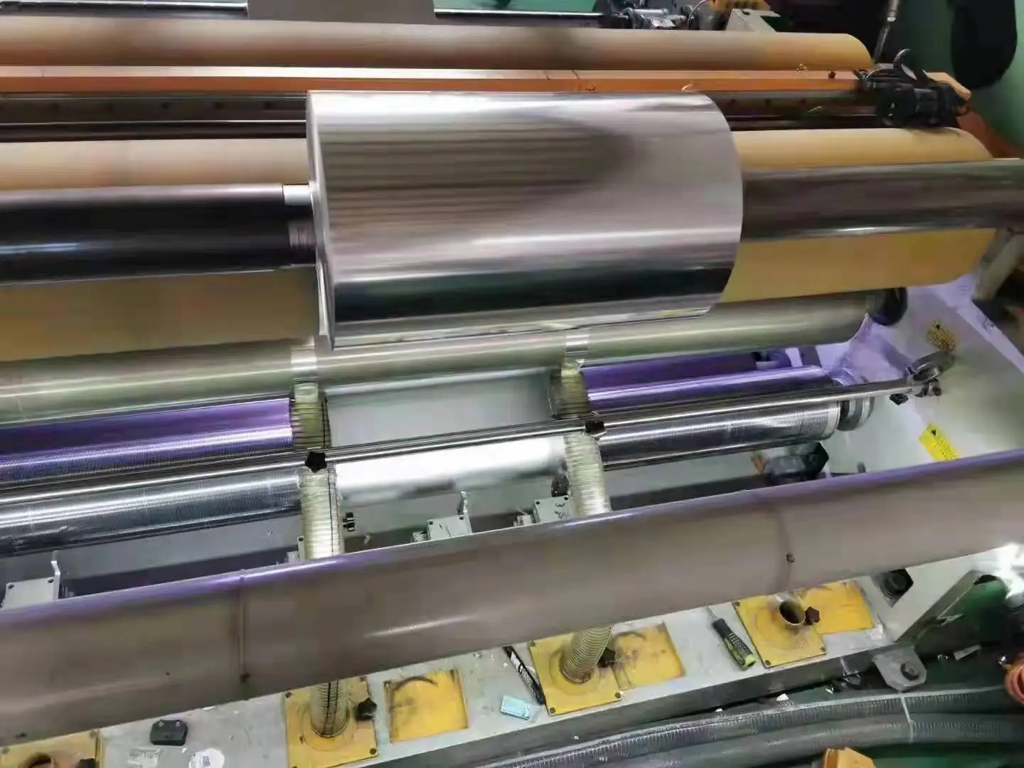 Manufacturers Wholesale 8011 Aluminium Foil PE PET PA Film for packaging aluminium foil jumbo roll