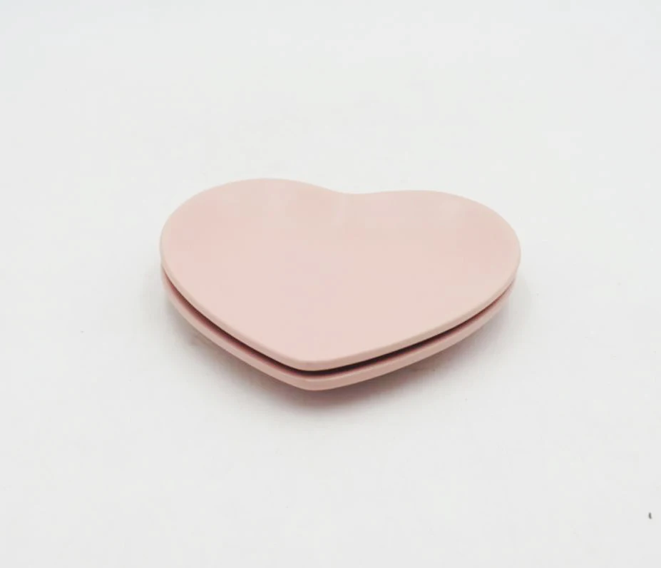 14cm heart shape ceramic snake plate , customized color