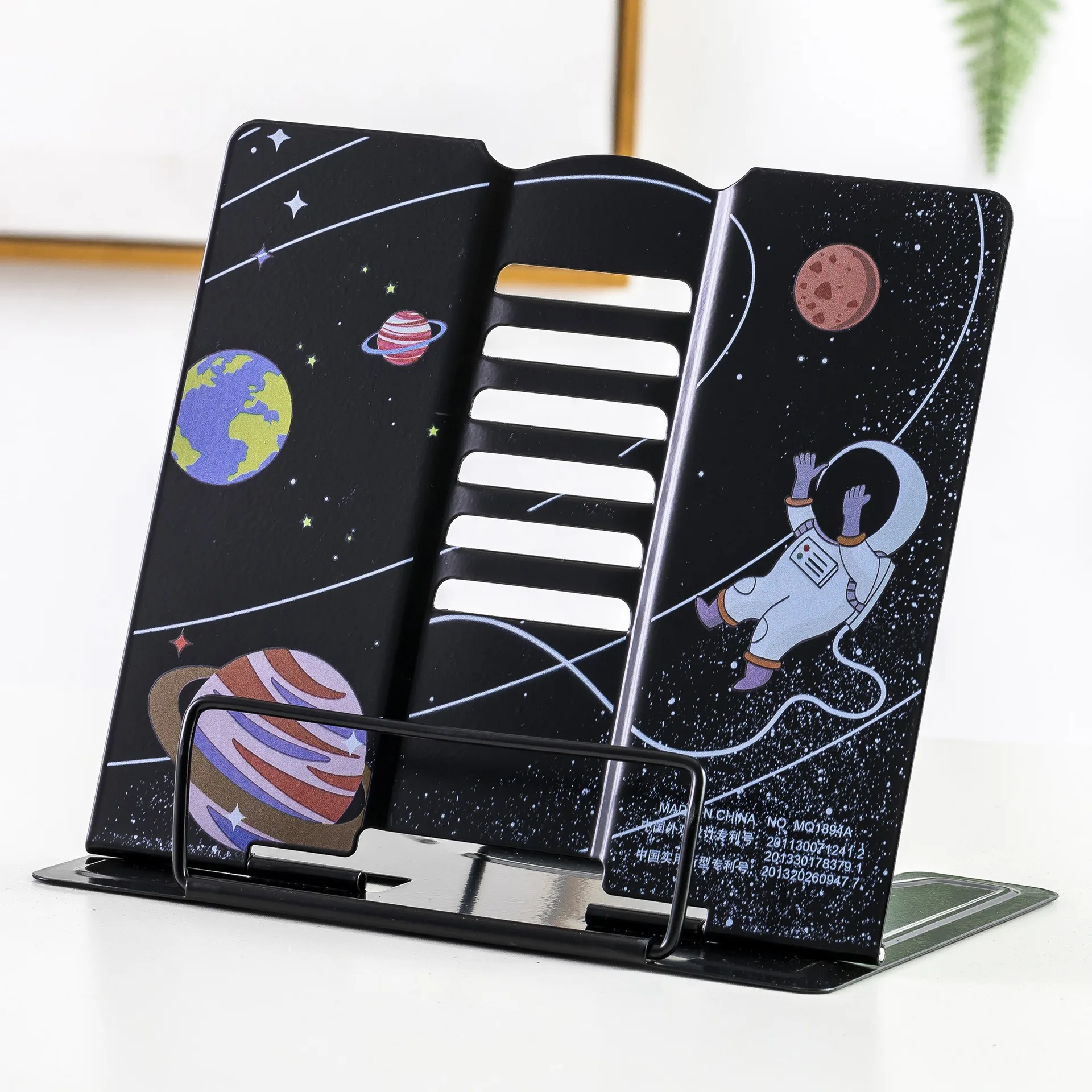 Reading tool for protecting the eyes  sitting posture correctors for preventing myopia,reading shelves, and book stands