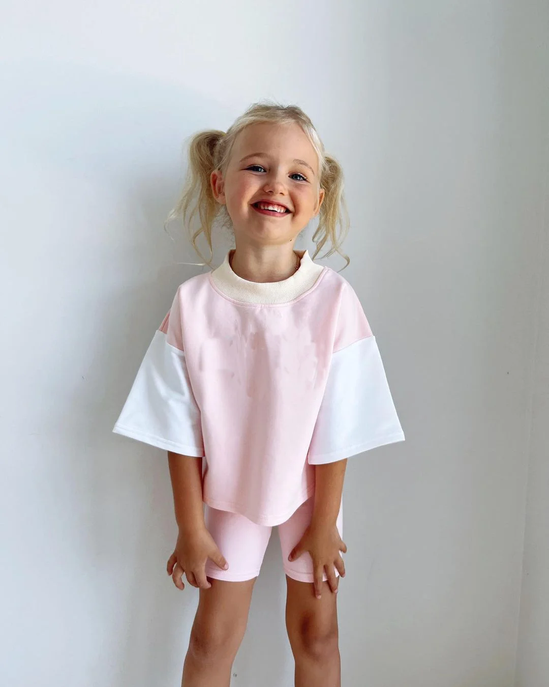 Classical Baby Kids Colorblock Oversized Tees and Bike shorts Boys Girls Neutral Summer Causal Tshirt and Shorts Outfits