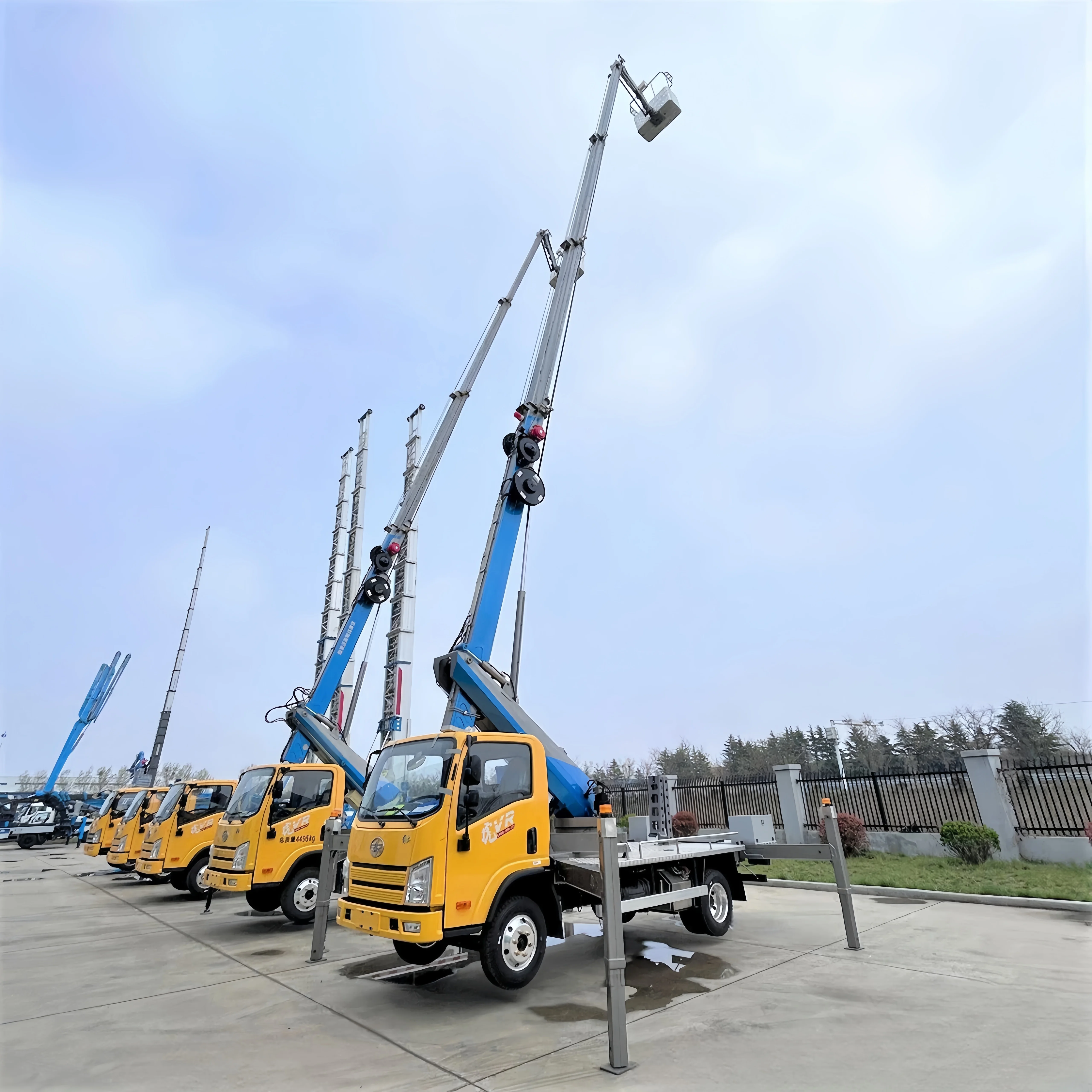 aerial lift truck 28