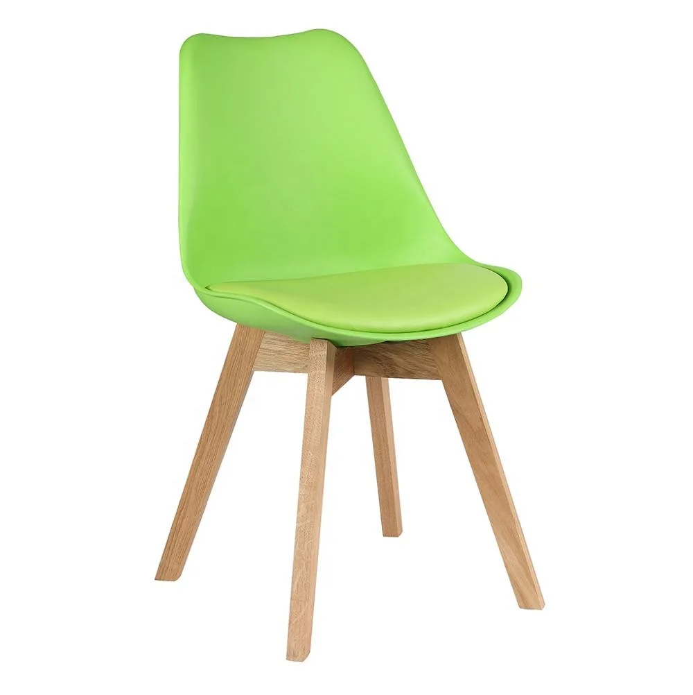 Scandinanian retro red plastic chairs dining room nordic