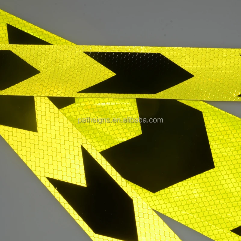 Lasted Design Retro Reflective PET Fluorescent Yellow & Black Arrow Sticker for Truck Rear Trailer Safety Warning Sign