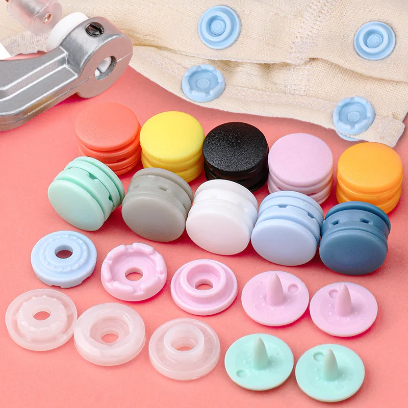 High Quality Embossed Snap Button Plastic Custom Buttons with Logo for Clothes