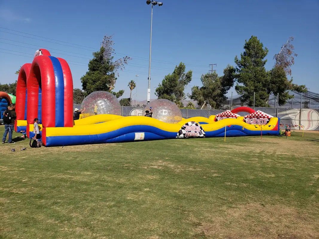 Спортивная игра на открытом воздухе Zorb Ball Go Kart надувная гоночная трасса