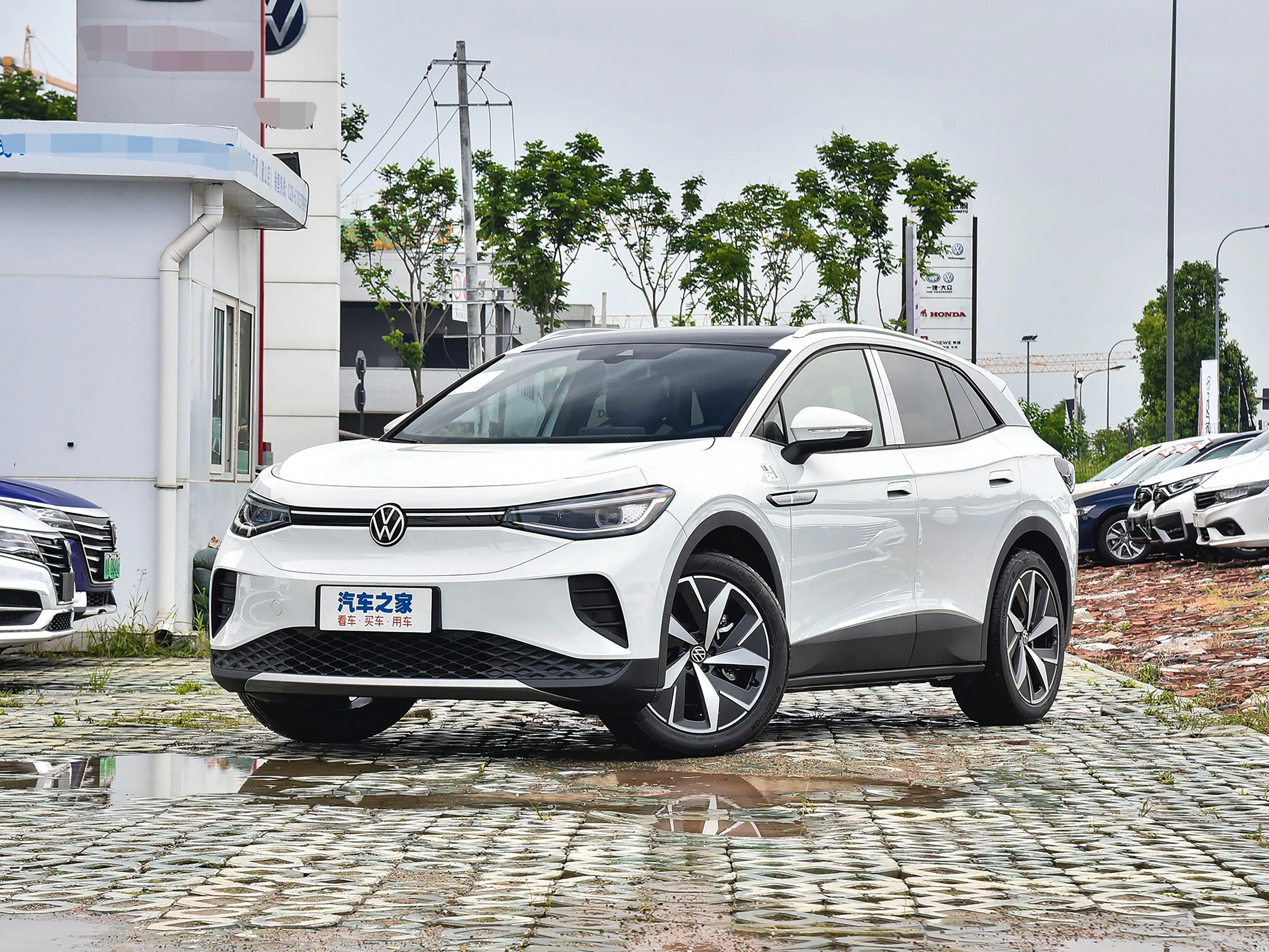 Electric vehicle car VW ID4 CROZZ PURE 2021 NEV LHD battery electric 5 seat 4 doors new energy