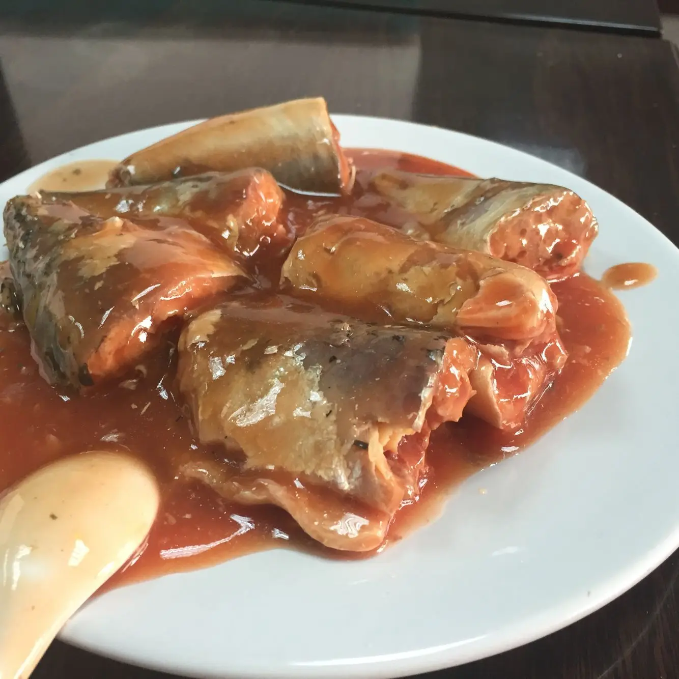 Canned mackerel in Tomato sauce canned fish China factory